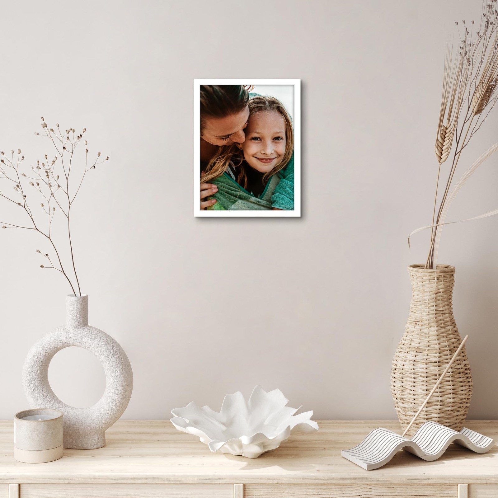 Americanflat 6×8 Picture Frame with Shatter-Resistant Glass – 6×8, White