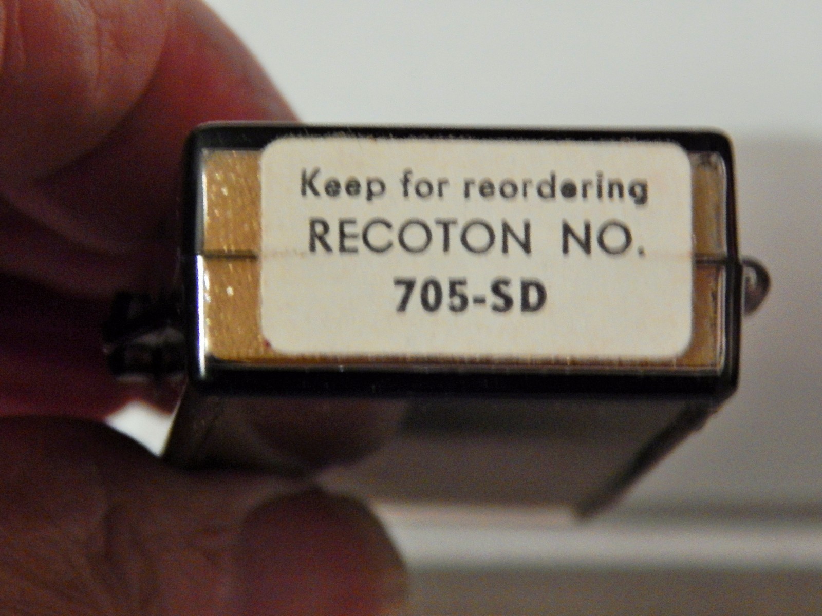 VERY RARE RECOTON HAND POLISHED DIAMOND STYLUS 705-SD FOR CERAMIC CARTRIDGE