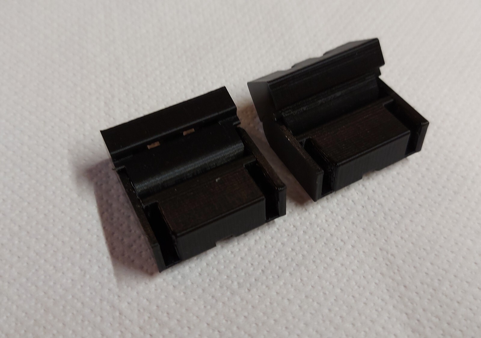 2x HINGE HINGES TURNTABLE DUST COVER PANASONIC SL-H303 SL-H304 – 3D STAMP