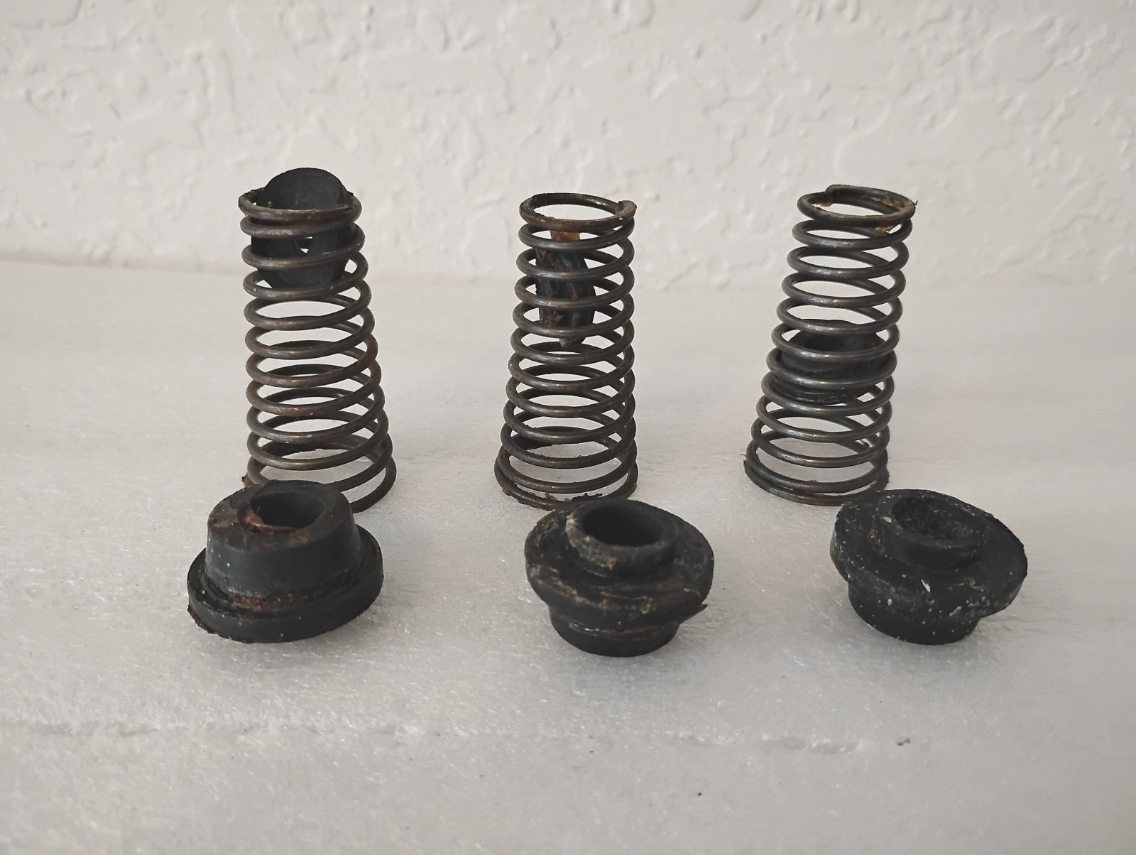 Vintage set of used Thorens TD 125 I & II, 126 Replacement Springs