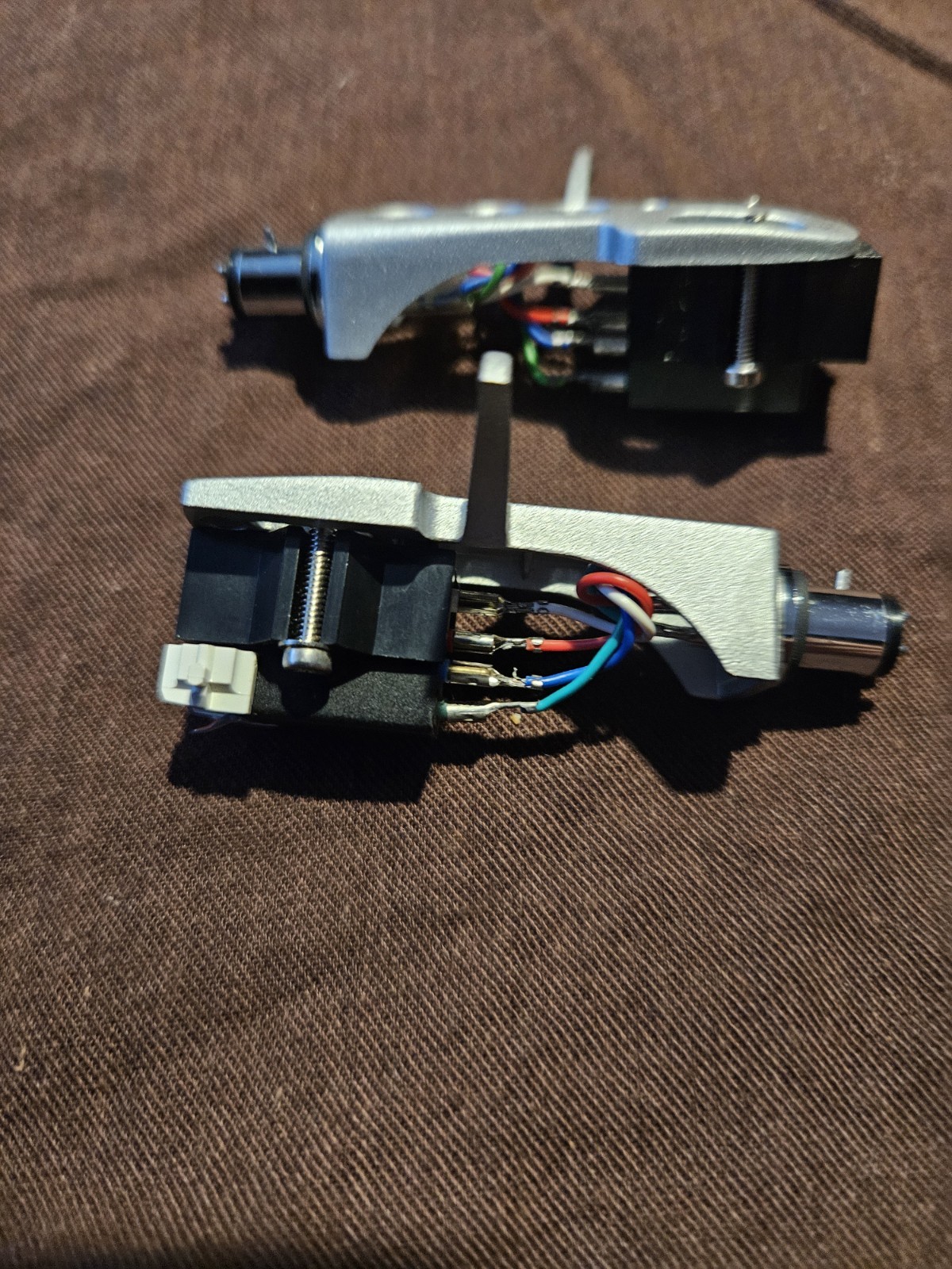 2 Ortofon Om Cartridge Mounted On Silver Stanton Headshell ,2 shure Cartridge