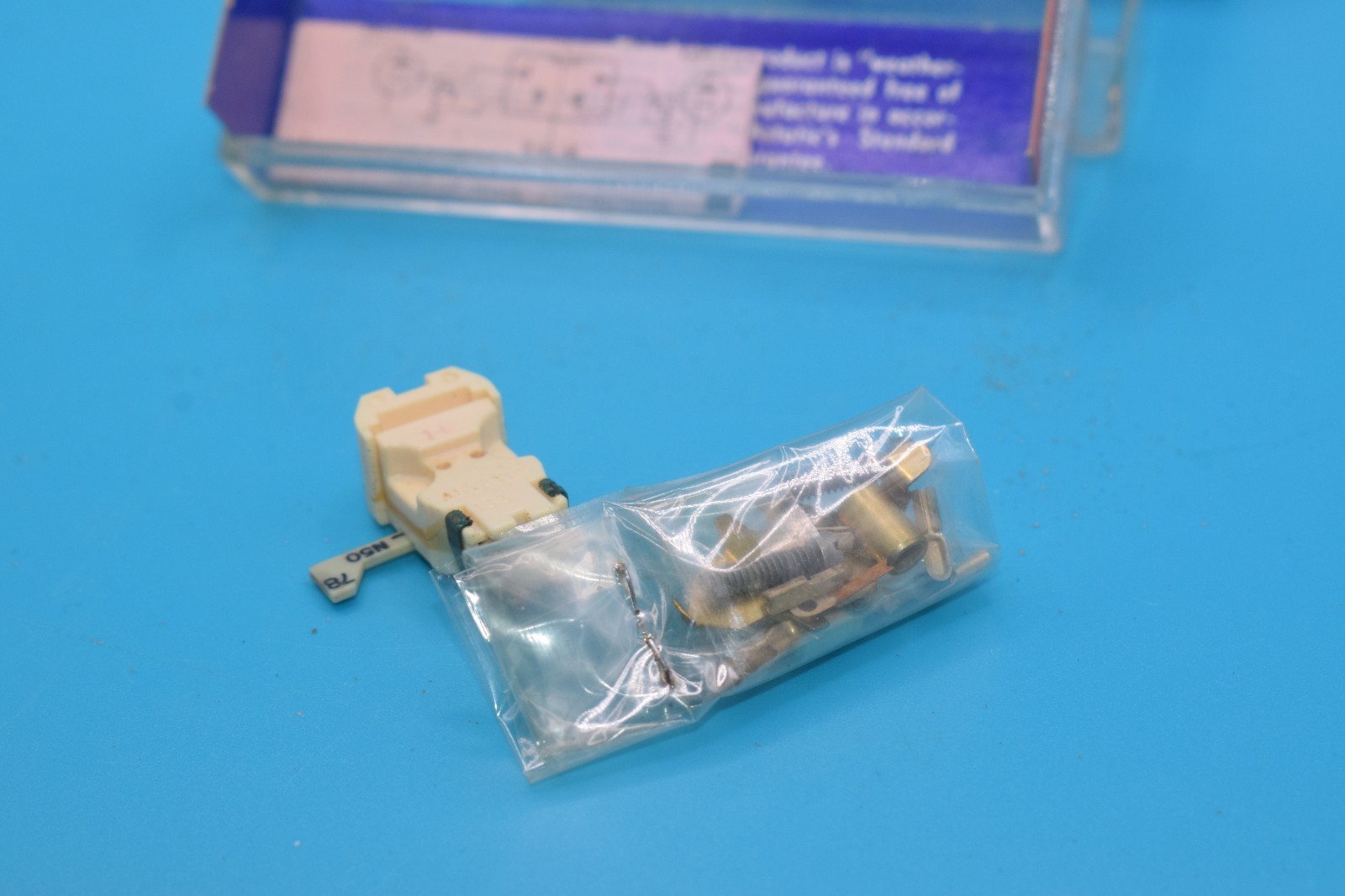 NOS – Astatic 133 Stereo Ceramic Phono Cartridge – w/instructions & hardware