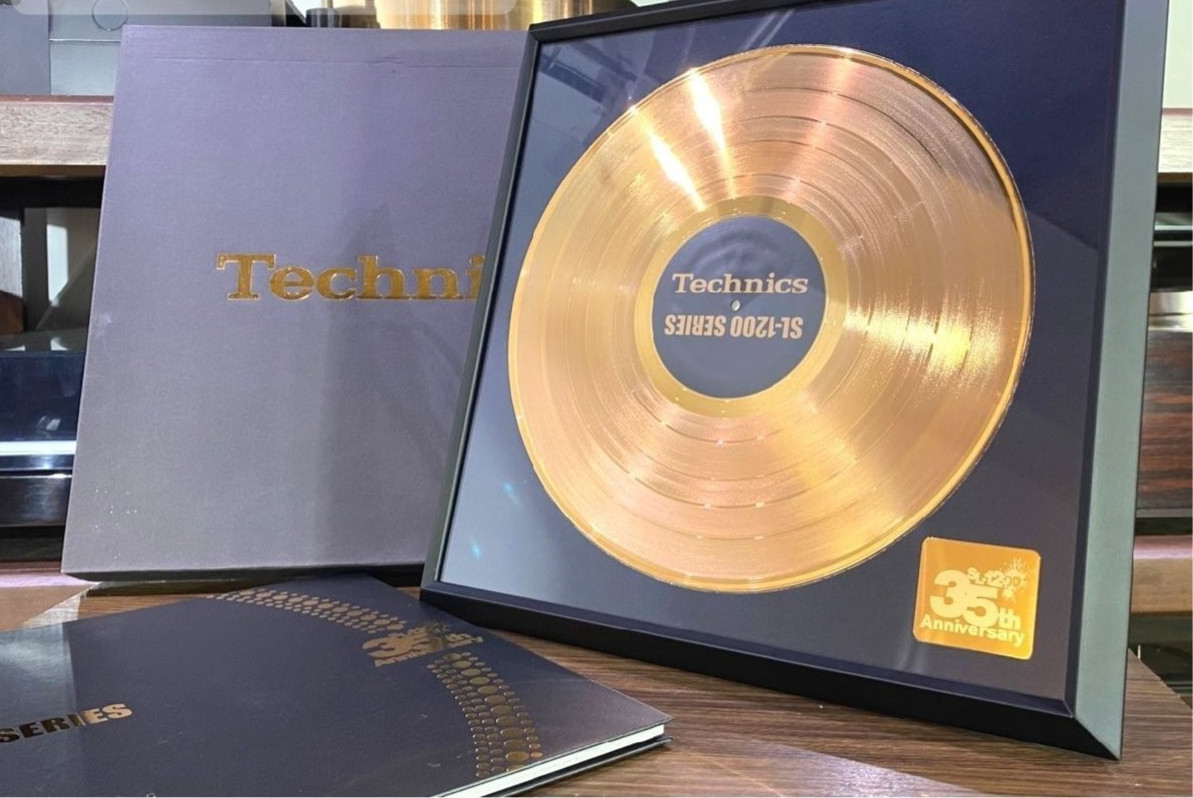 Technics SL-1200 35th Gold Disc Anniversary Edition With Booklet Original BoRare