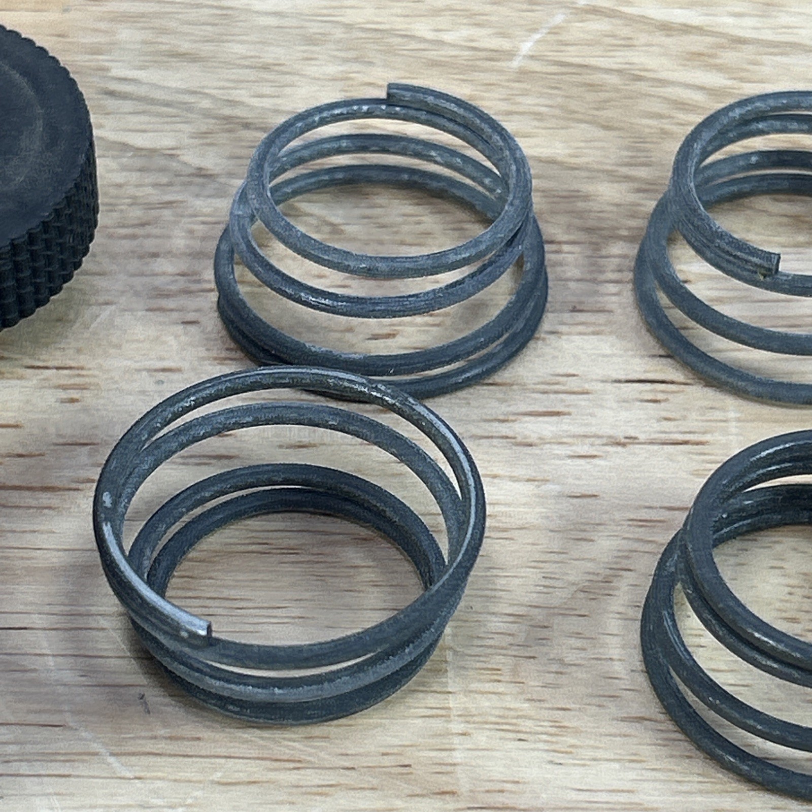 4 Original Technics Turntable Rubber Feet Springs Screws SL-BD20 BD1 BD22 BD27