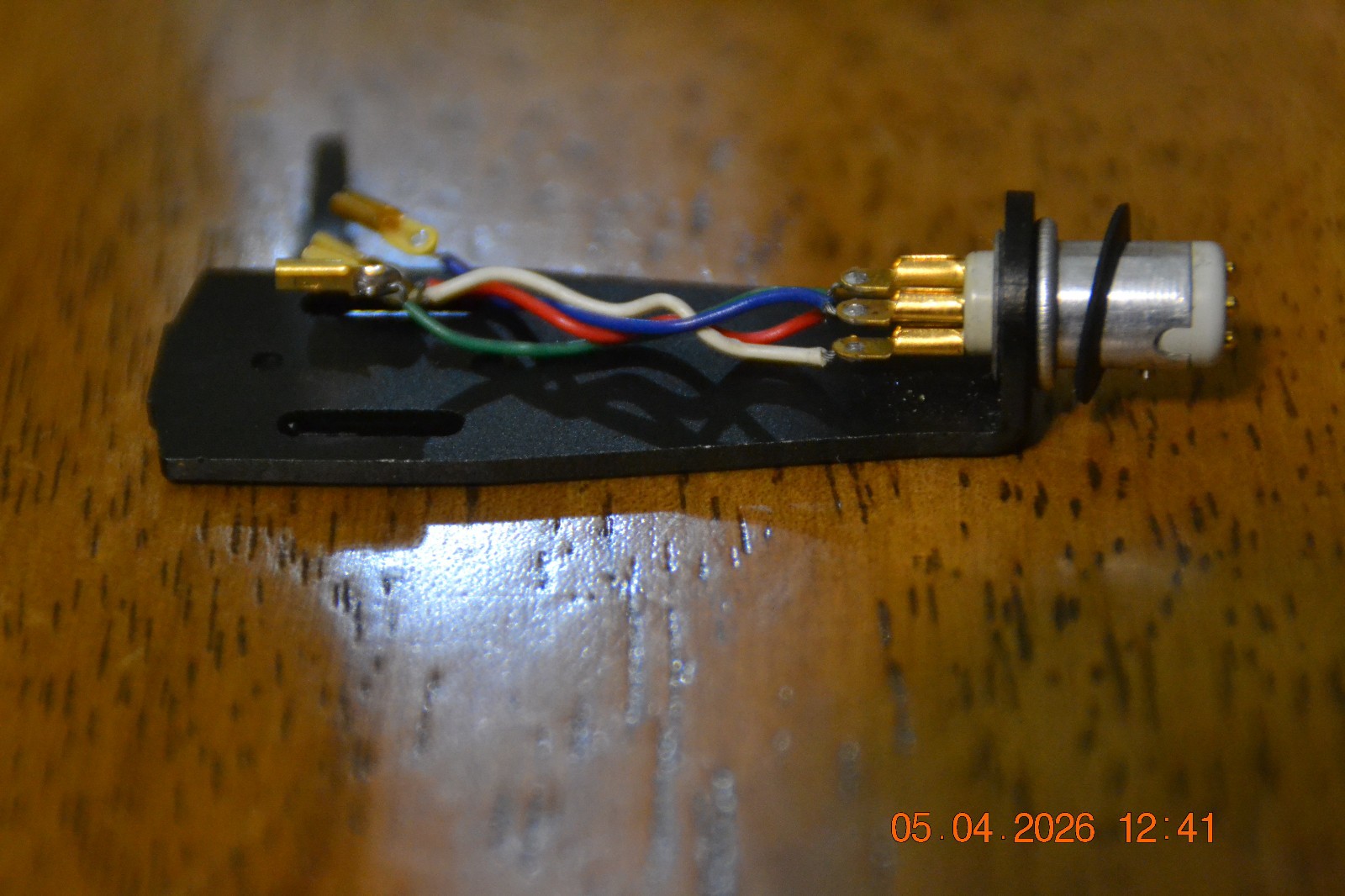 MICRO SEIKI UNIVERSAL HEADSHELL BRAND NEW WITH WIRES