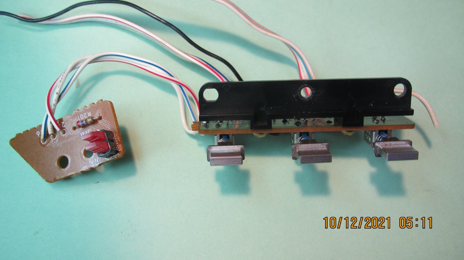 Sony PS-LX33 – 3 Button Switch Assembly Speed, Repeat, Size – w LED