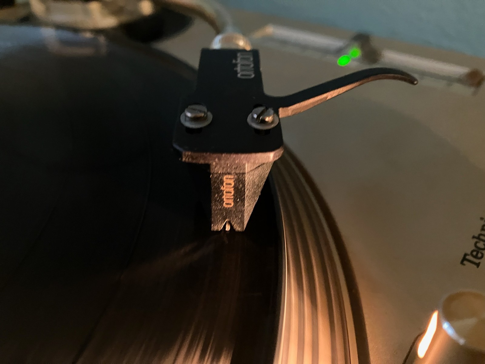 Ortofon 2M Black Moving Magnet Cartridge on SH-4 Headshell