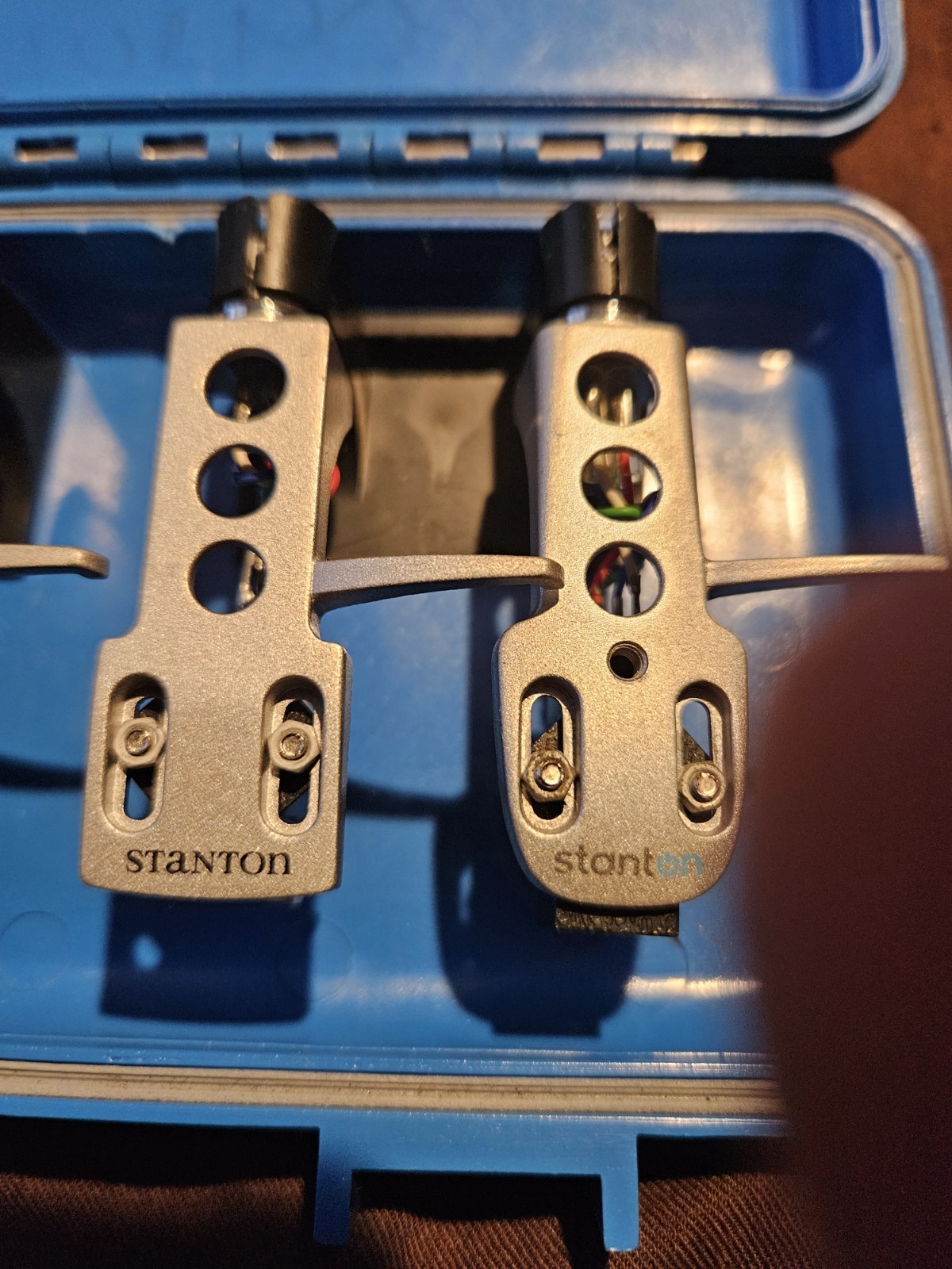 2 Ortofon Om Cartridge Mounted On Silver Stanton Headshell ,2 shure Cartridge
