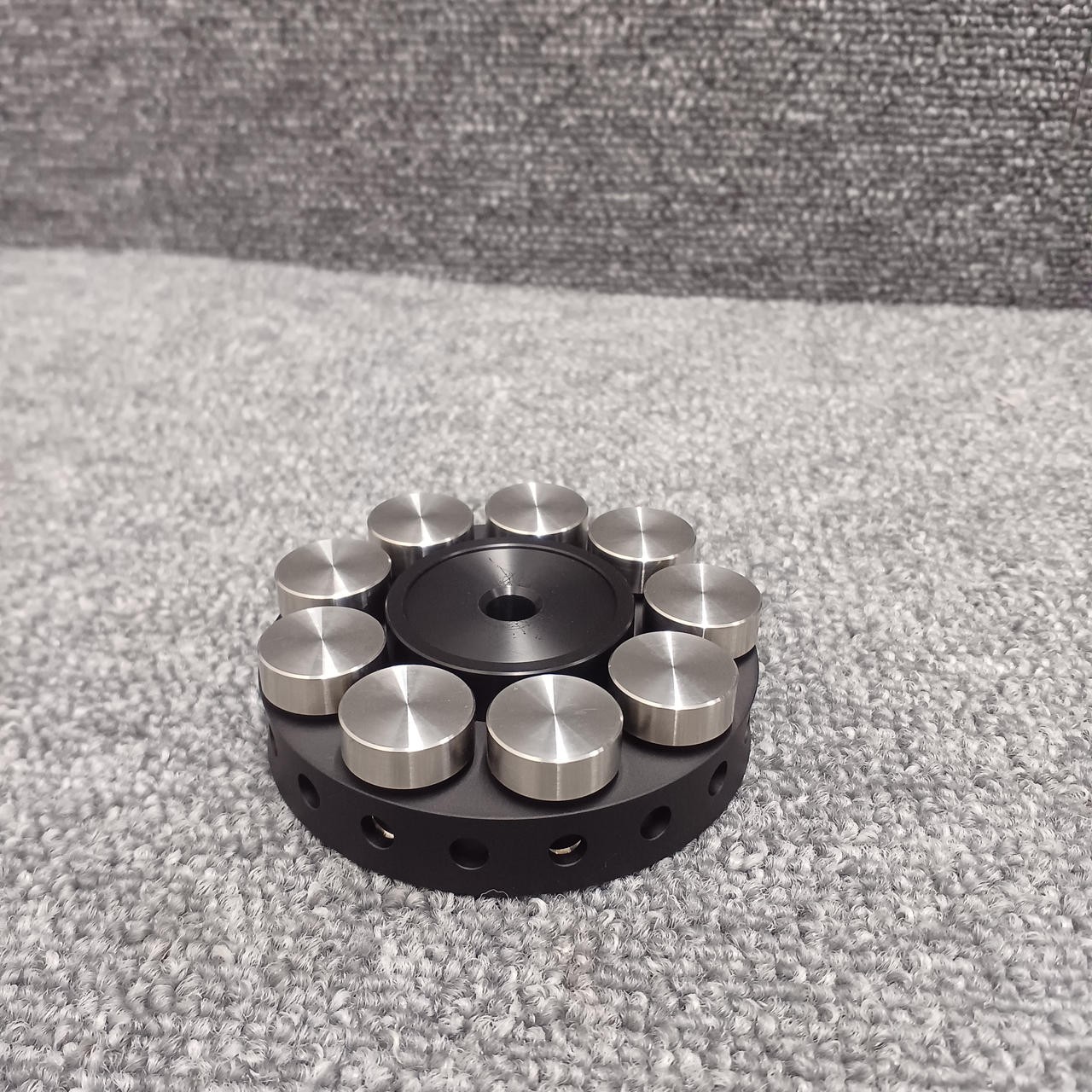SAEC SRS-9 SVM Hi-tech Record Stabilisers Suppress Vibration Material Used