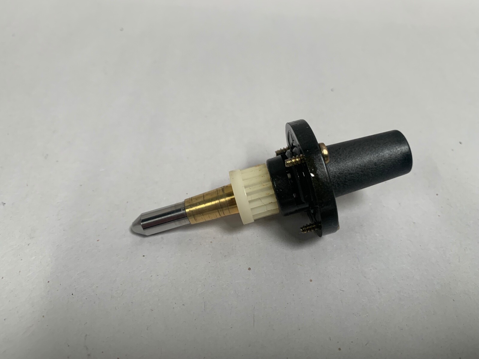 Vtg Original YAMAHA P-450 Turntable Record Player Center Spindle Assembly (A5)