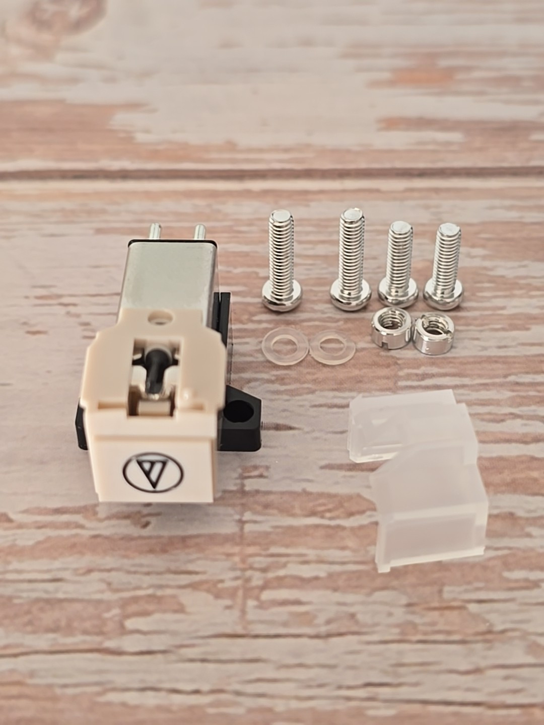 AT3600L Dynamic Turntable Cartridge For Audio Technica Includes Hardware. Boxed