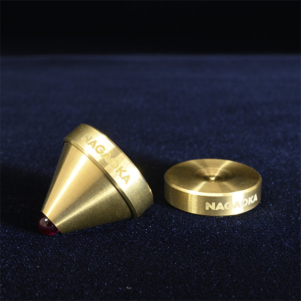 NAGAOKA Insulator for Audio Ruby + Brass INS-BR02