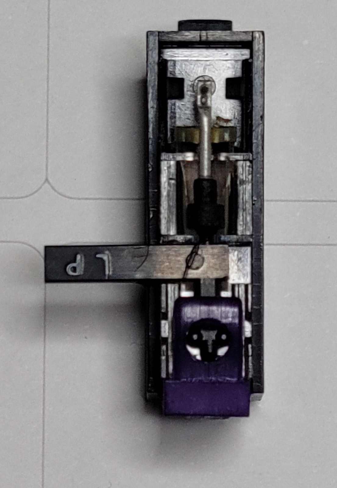 PHONOGRAPH RECORD CARTRIDGE P-440D – New old stock