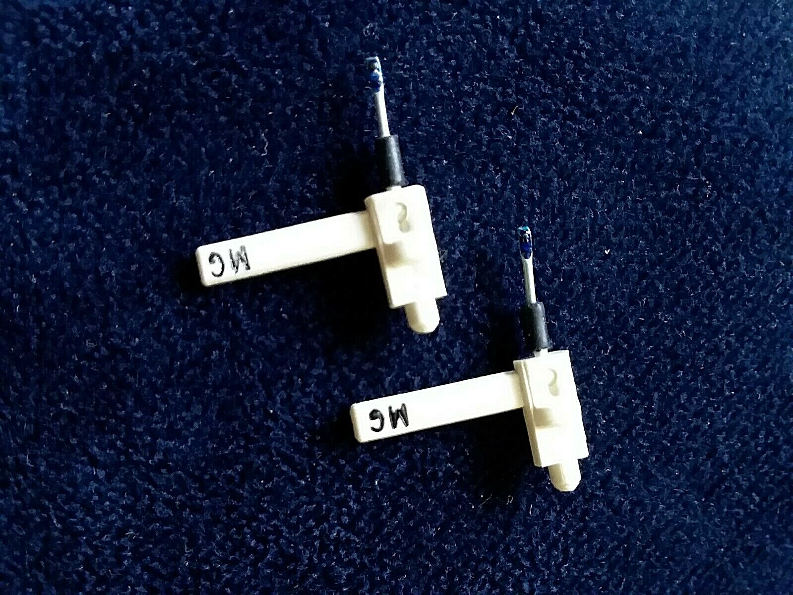 2 – PCS. RCA record stylus 130398 turntable needle NOS