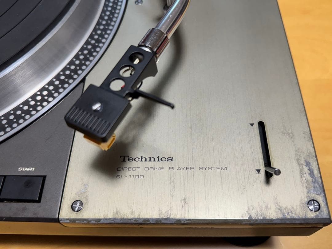 Technics SL-1100 Direct Drive Player Turntable Made in Japan Tasted Black silver