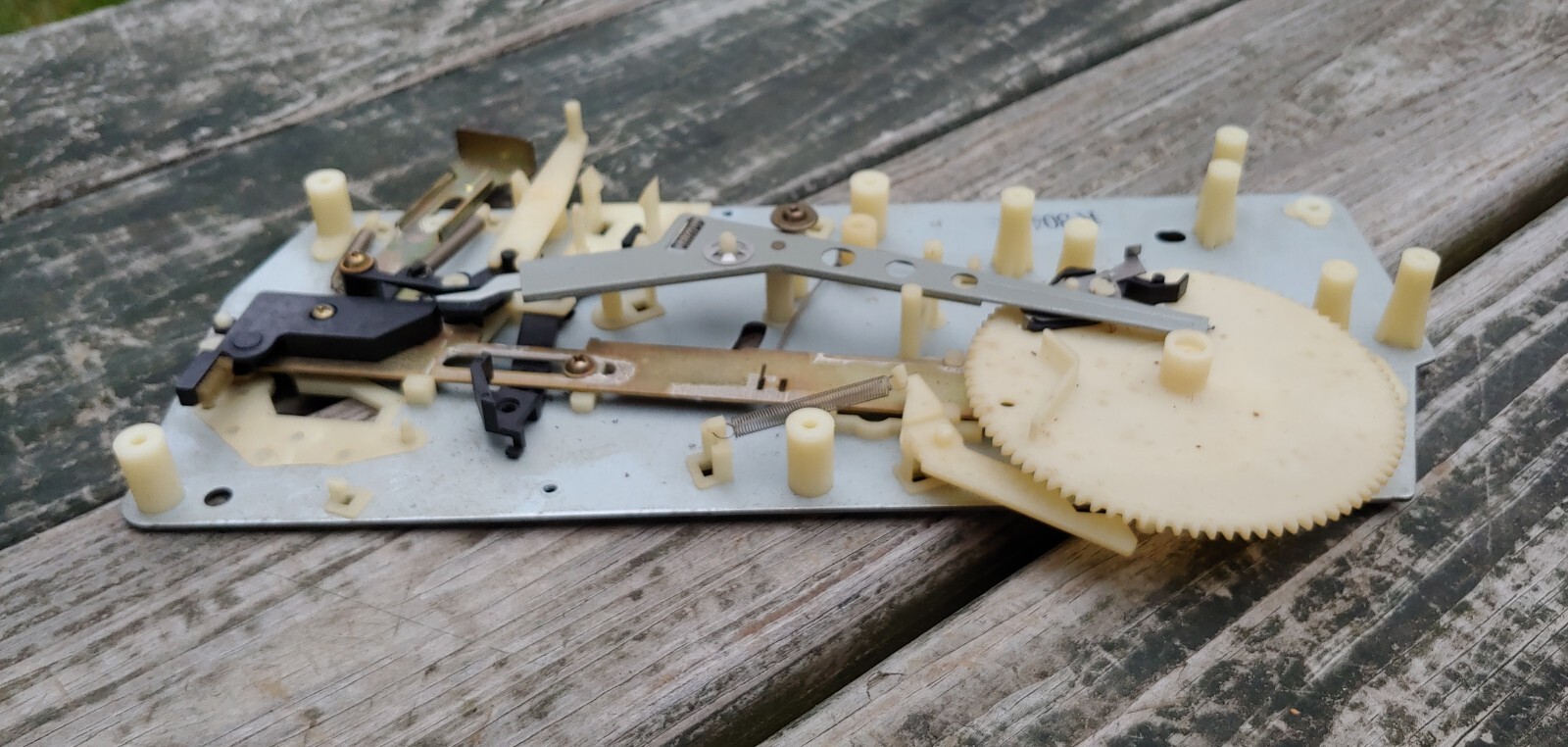 Original 1970’s JVC QL-A200 TurnTable Platter MECHANISM Part # K30401 B