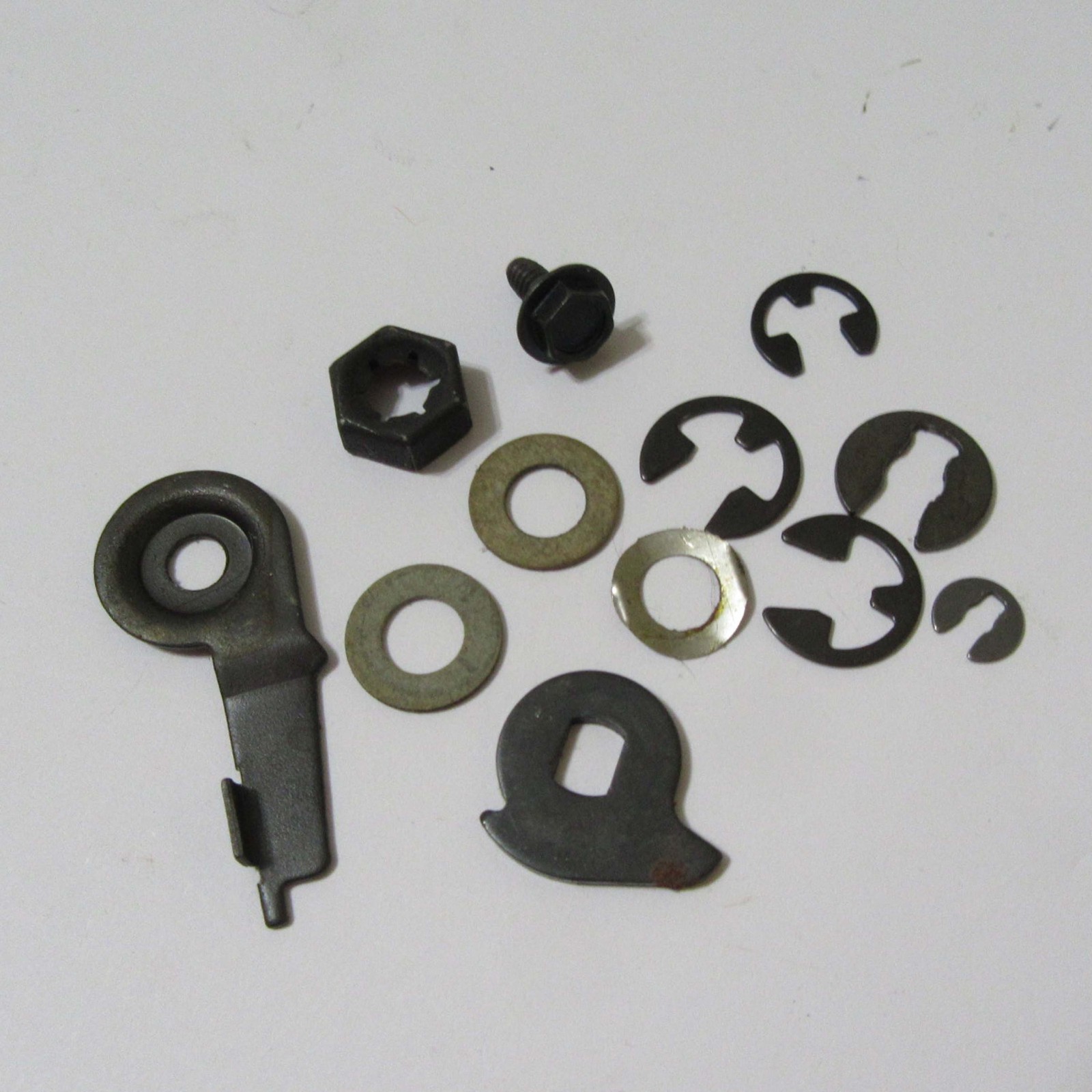 V-M ® Voice Of Music ® ORANGE PEEL 346 346-1 Changer PART – Small Hardware Lot