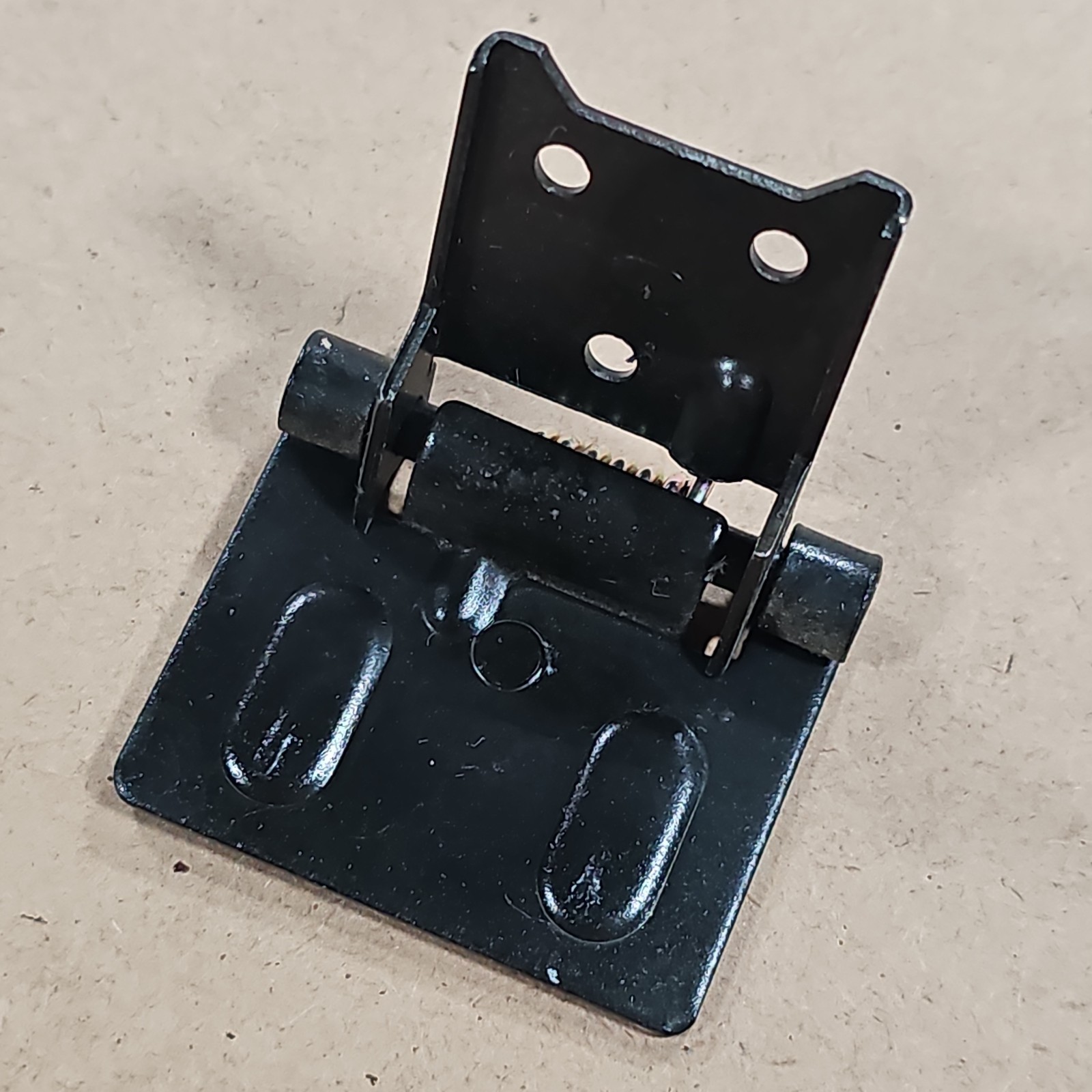 MCS 6202 Original OEM Turntable Replacement Parts – One Dust Cover Hinge