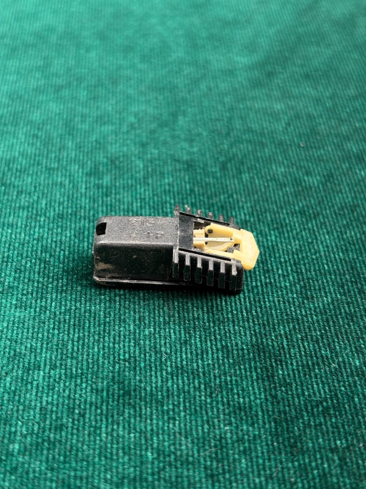 Vintage Ceramic Stereo Phono Cartridge with Stylus / Needle