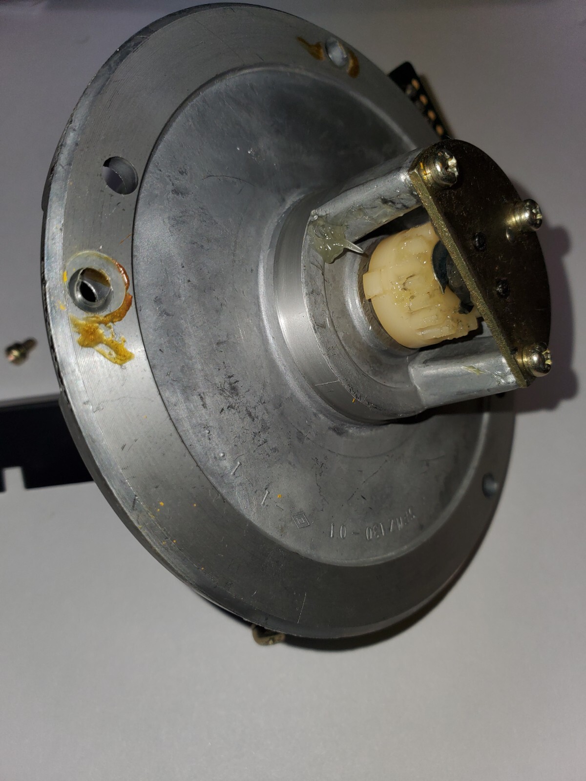 Authentic Technics SL-1300 Mounting gear & Direct Drive Motor Tested Working!