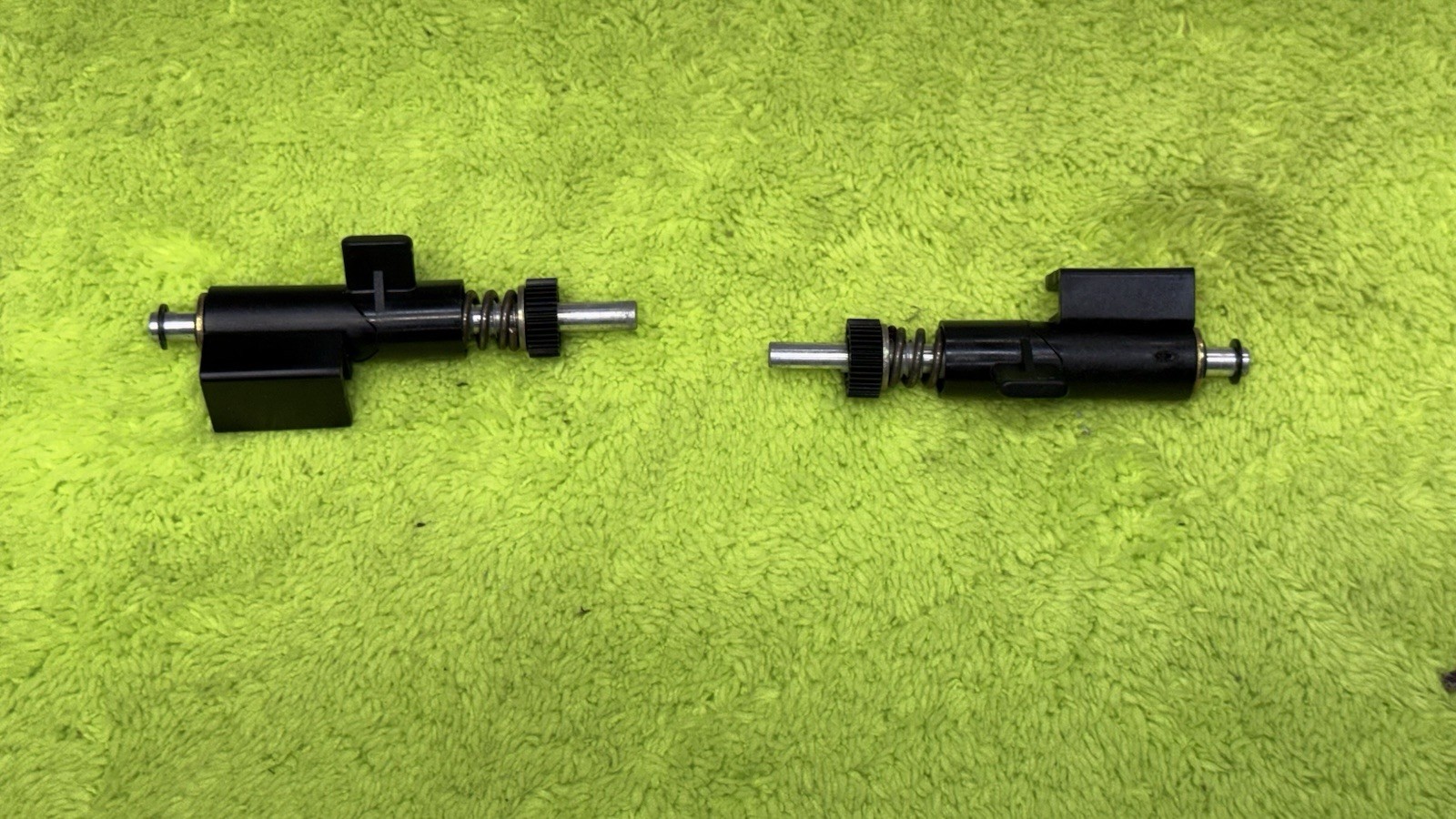 2X OEM DUAL 1258 & Others TURNTABLE HINGES Original Please Check The Pics 🔥🔥