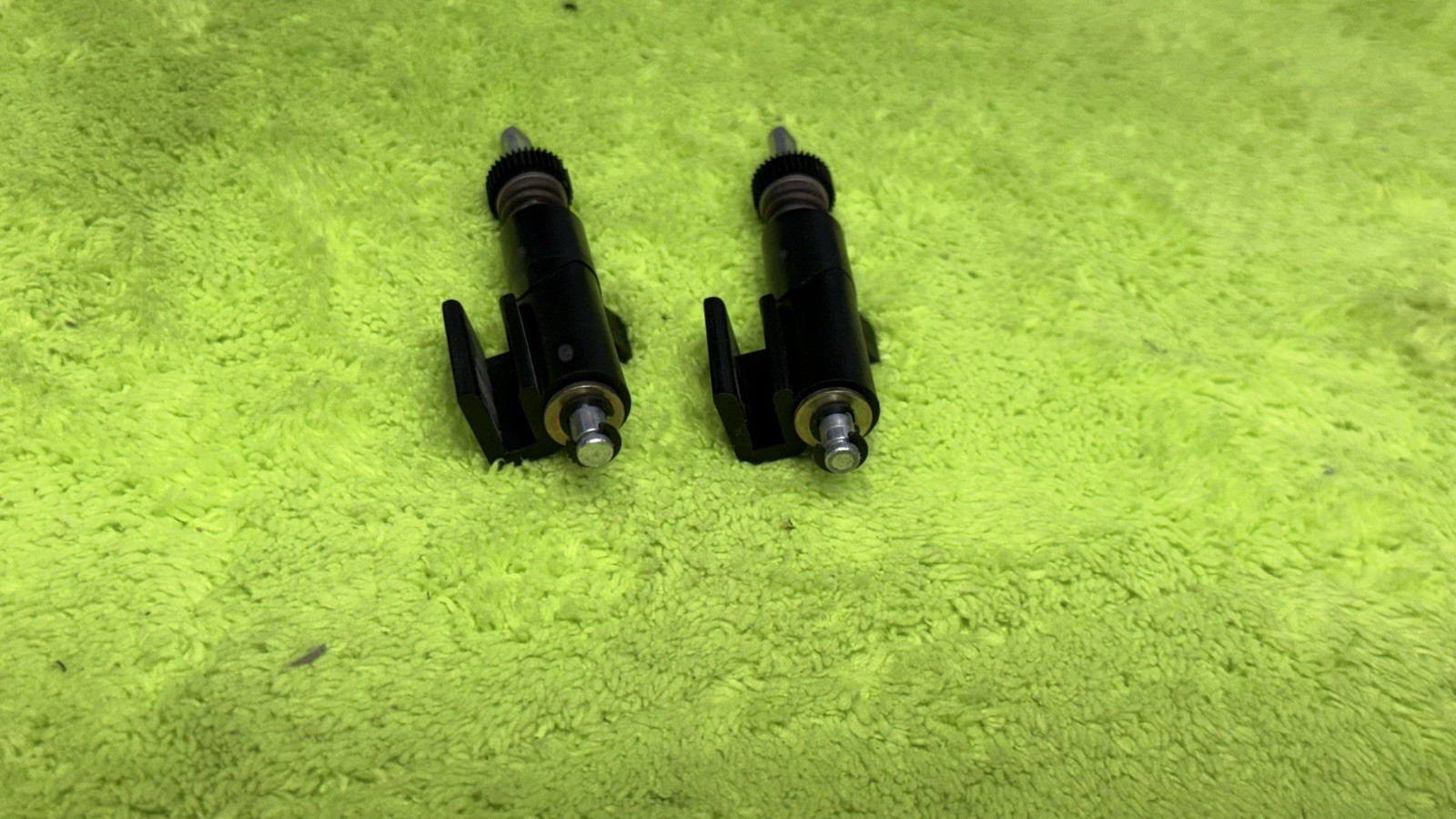 2X OEM DUAL 1258 & Others TURNTABLE HINGES Original Please Check The Pics 🔥🔥