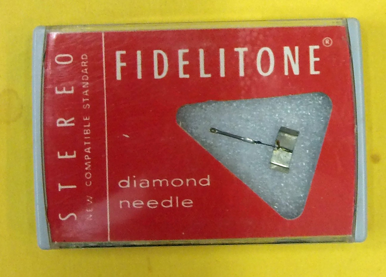 DIAMOND PHONO NEEDLE EV 21 22 26 27 126 127 128 129 fit Magnavox 5602321 352-D7