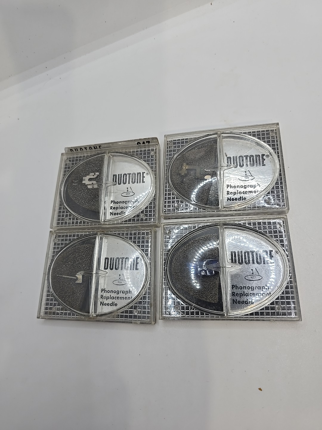 DUOTONE 1960’s NOS Stereo Phonograph NEEDLE’s for 639,642,647 & 695 lot