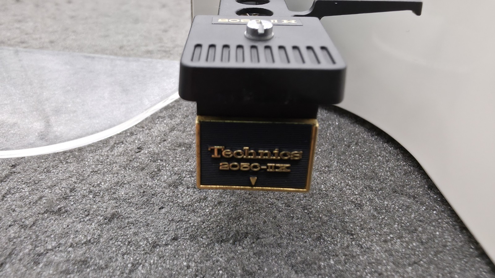 Technics EPC-205C-IIH. Complete With Original Stylus and Headshell