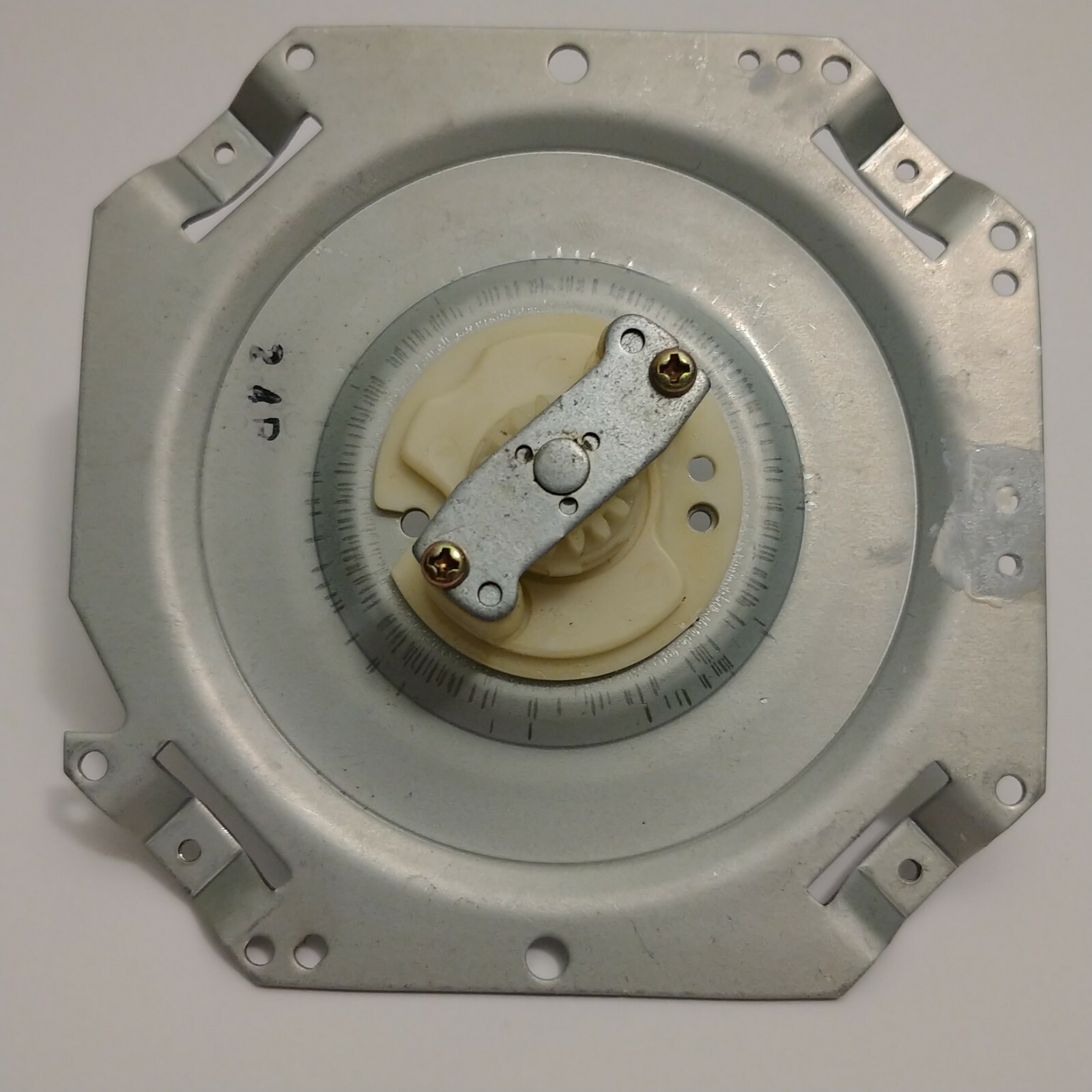 Technics SL-Q20 Turntable Part Spindle Shaft Bearing Gear Mount Assembly Tested