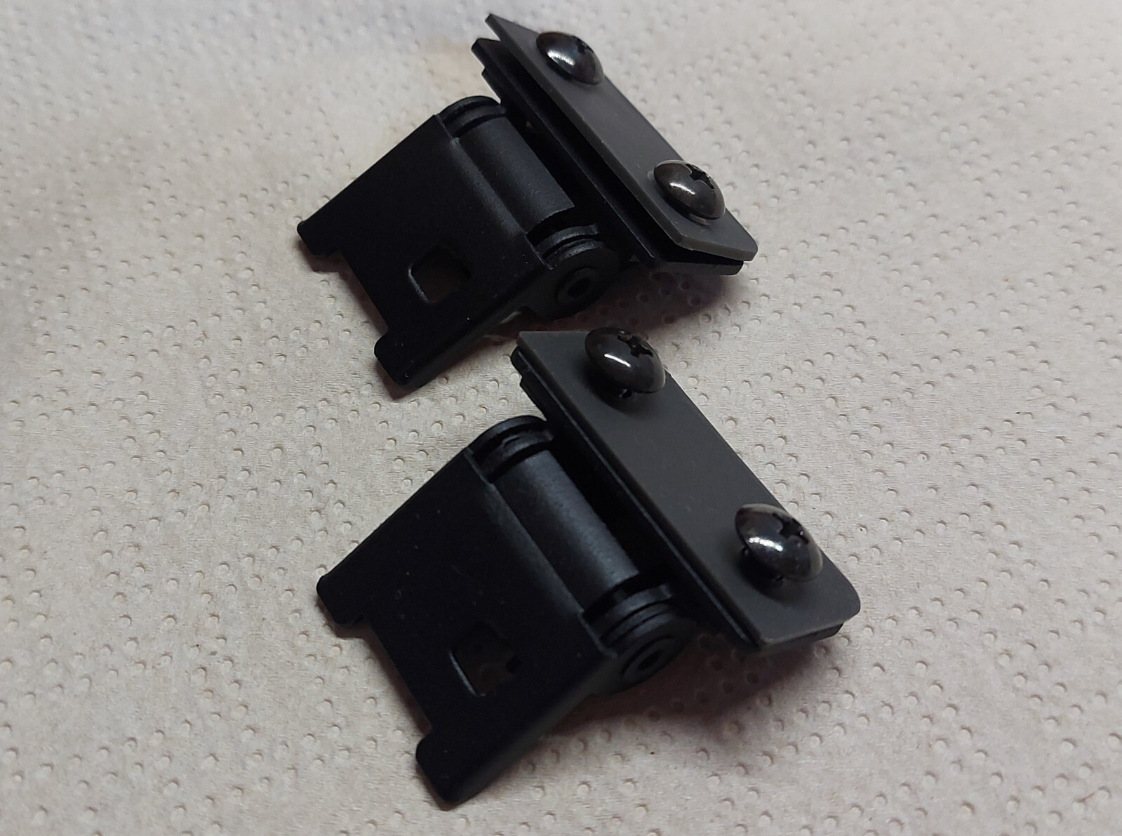 2x DUST COVER LID HINGES ORIGINAL – NOS – NEW – LUXMAN PD-264 PD264 PD 264
