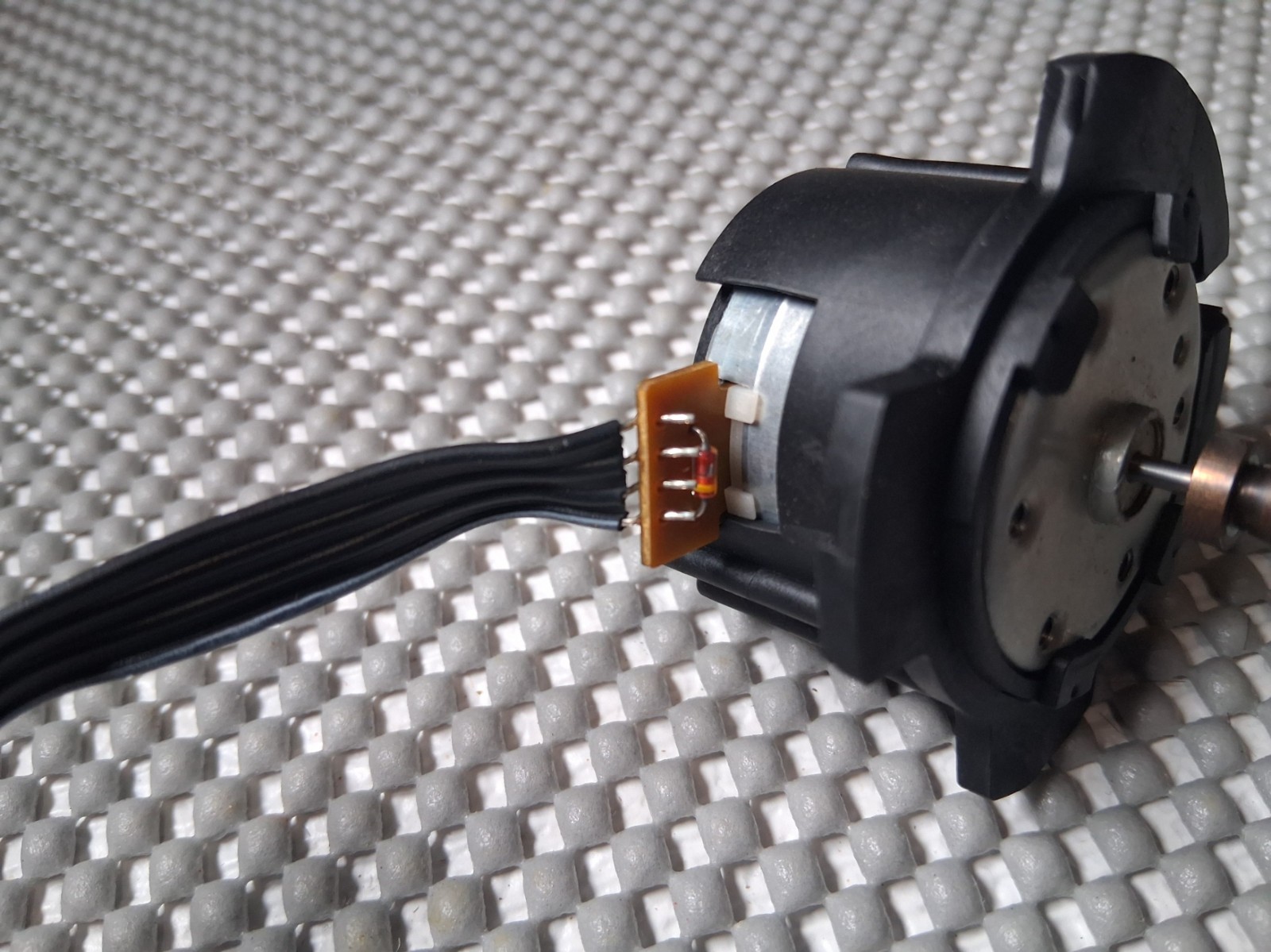 OEM MOTOR ASSEMBLY *Part ONLY* from TECHNICS SL-B260 Turntable *Tested/Working