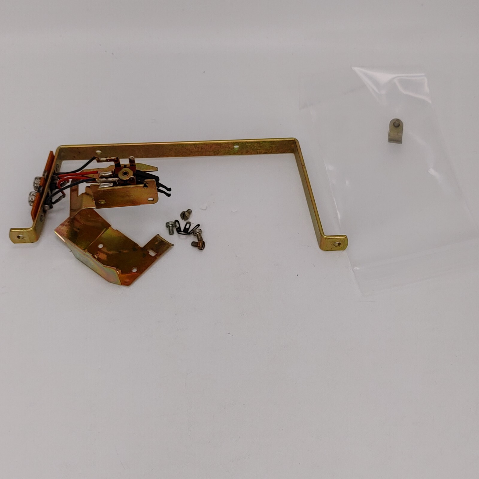 Dual ® 1215 S Turntable Part – Original OEM Stand With Phono Jacks / Used
