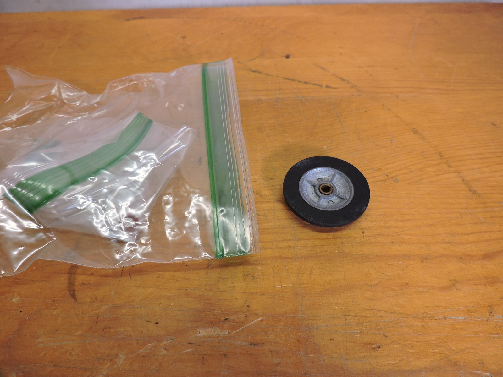 BSR Turntable Part – Model C141 – Idler tire and clip