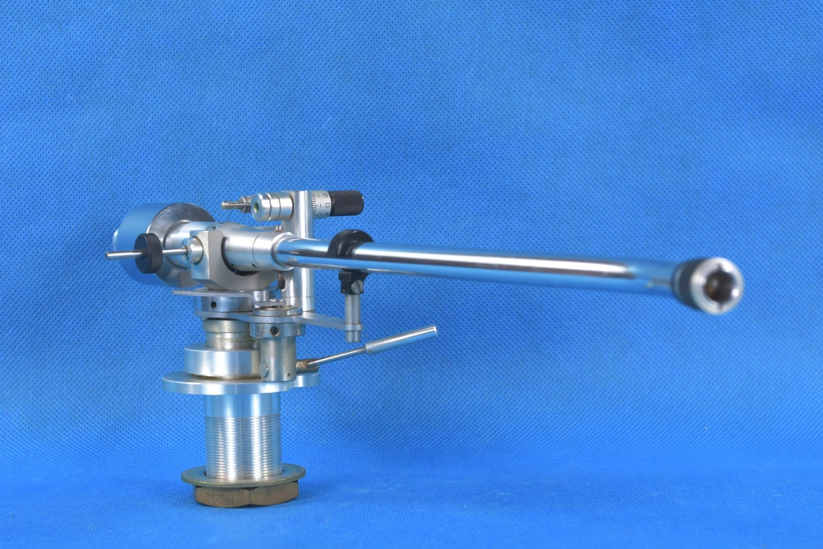 Micro Seiki MA-505S Silver. Wire long Tonearm In Excellent Condition