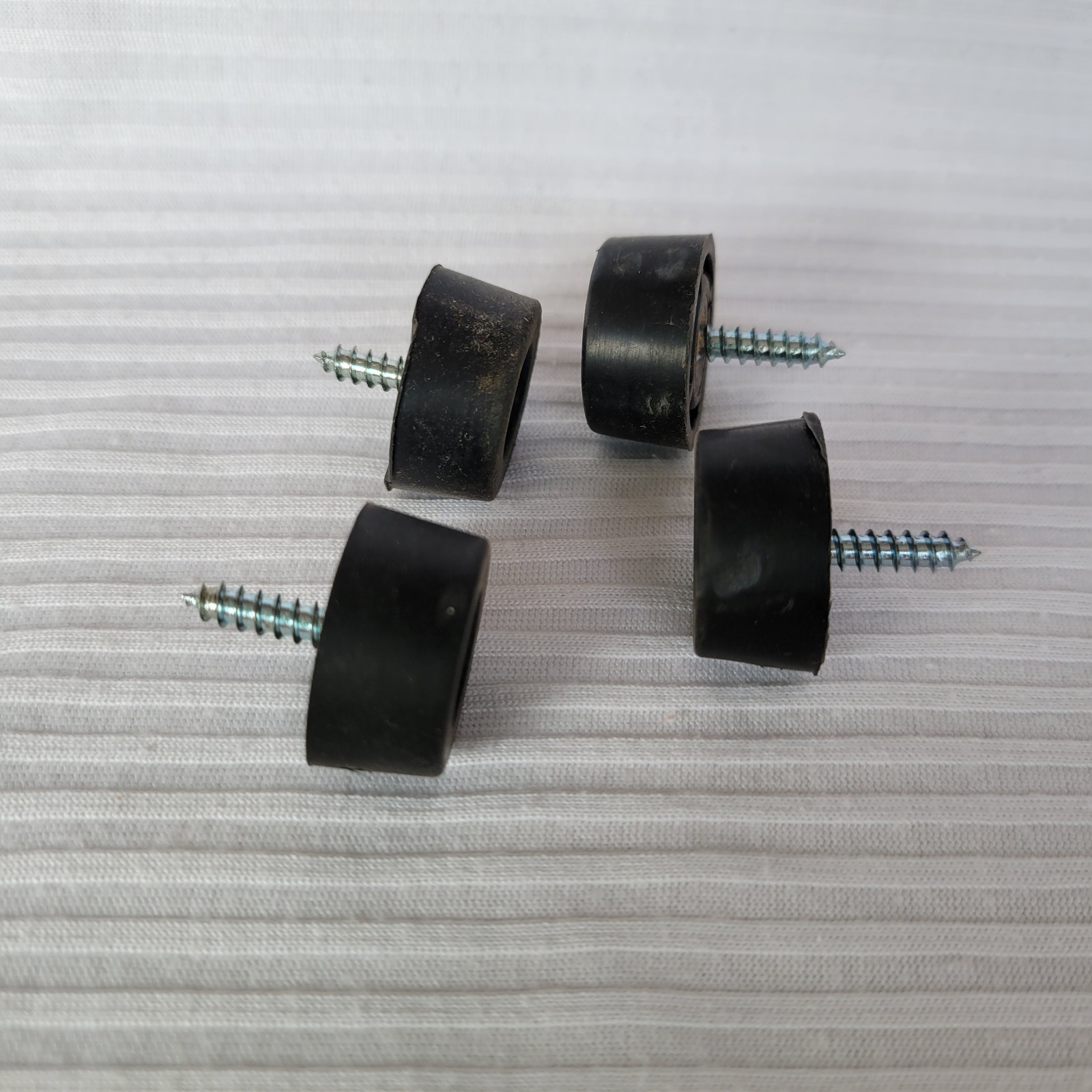 Rubber Feet for Victrola VTA-200B Nostalgic Entertainment Center 6-in-1 Stereo