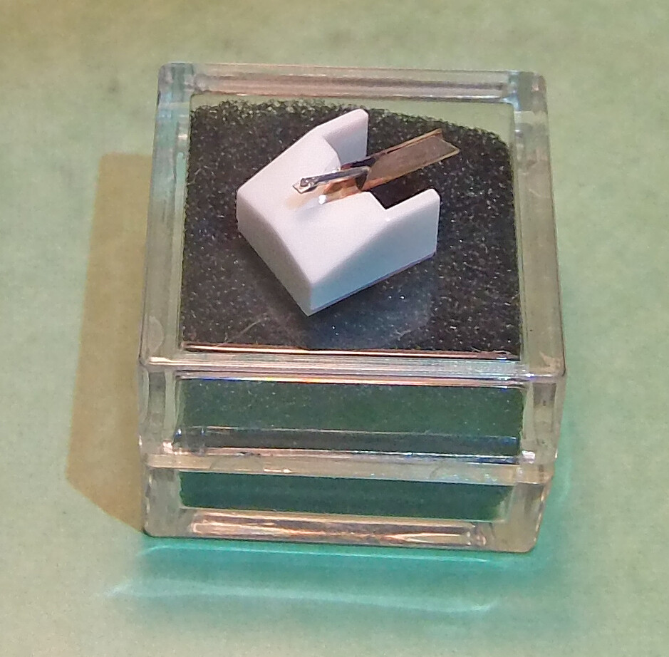 RECORD PLAYER NEEDLE STYLUS for Philips 946/D60 GP-400 GP-401 GP-500 595-D7