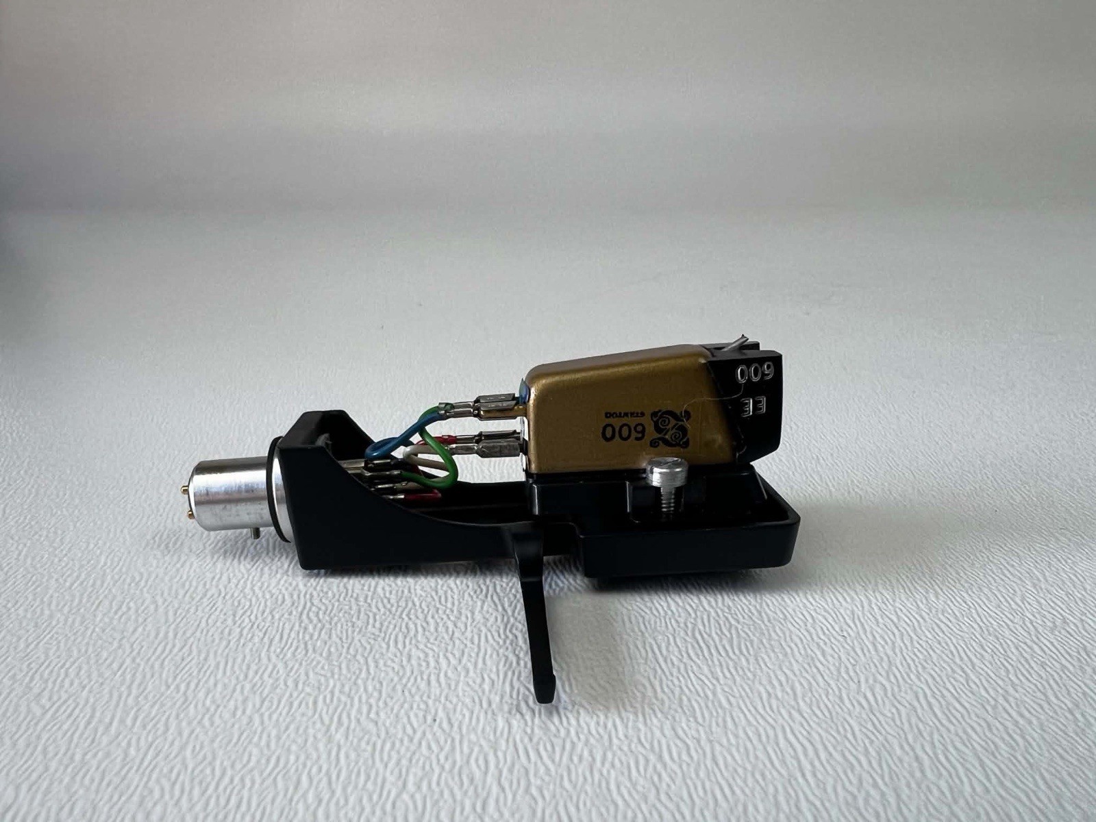 Stanton EE 600 Cartridge Universal Compatible Black Gold for Turntable