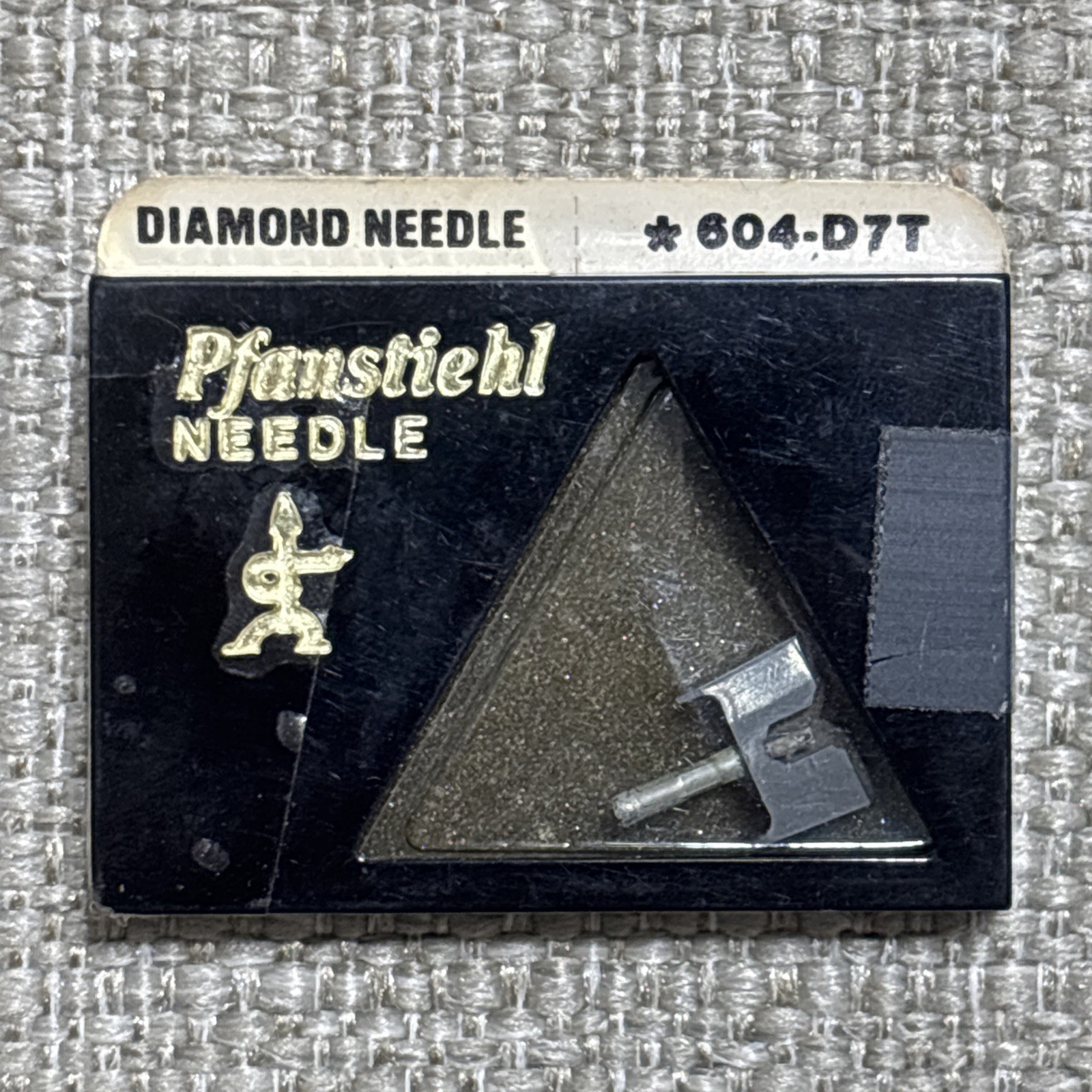 Pfanstiehl 604-D7T Diamond Stylus/Needle Replaces Pickering D1507-AT-1, -2 NOS