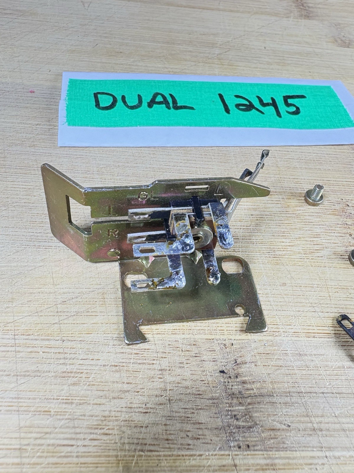 Dual 1245 Part (possibly 1246/1249/1237/1241): Tonearm Wire/audio Wire Post