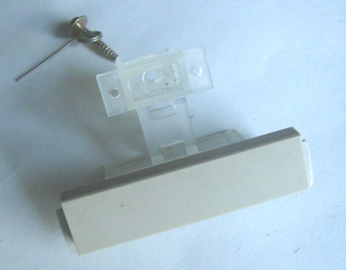 AKAI AP-8110 Turntable Part CUT / RETURN PUSH BUTTON KNOB