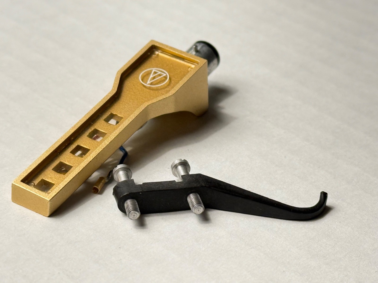 Audio-Technica D-7 Gold Headshell Lightweight 7.5g Rare Vintage BODY ONLY