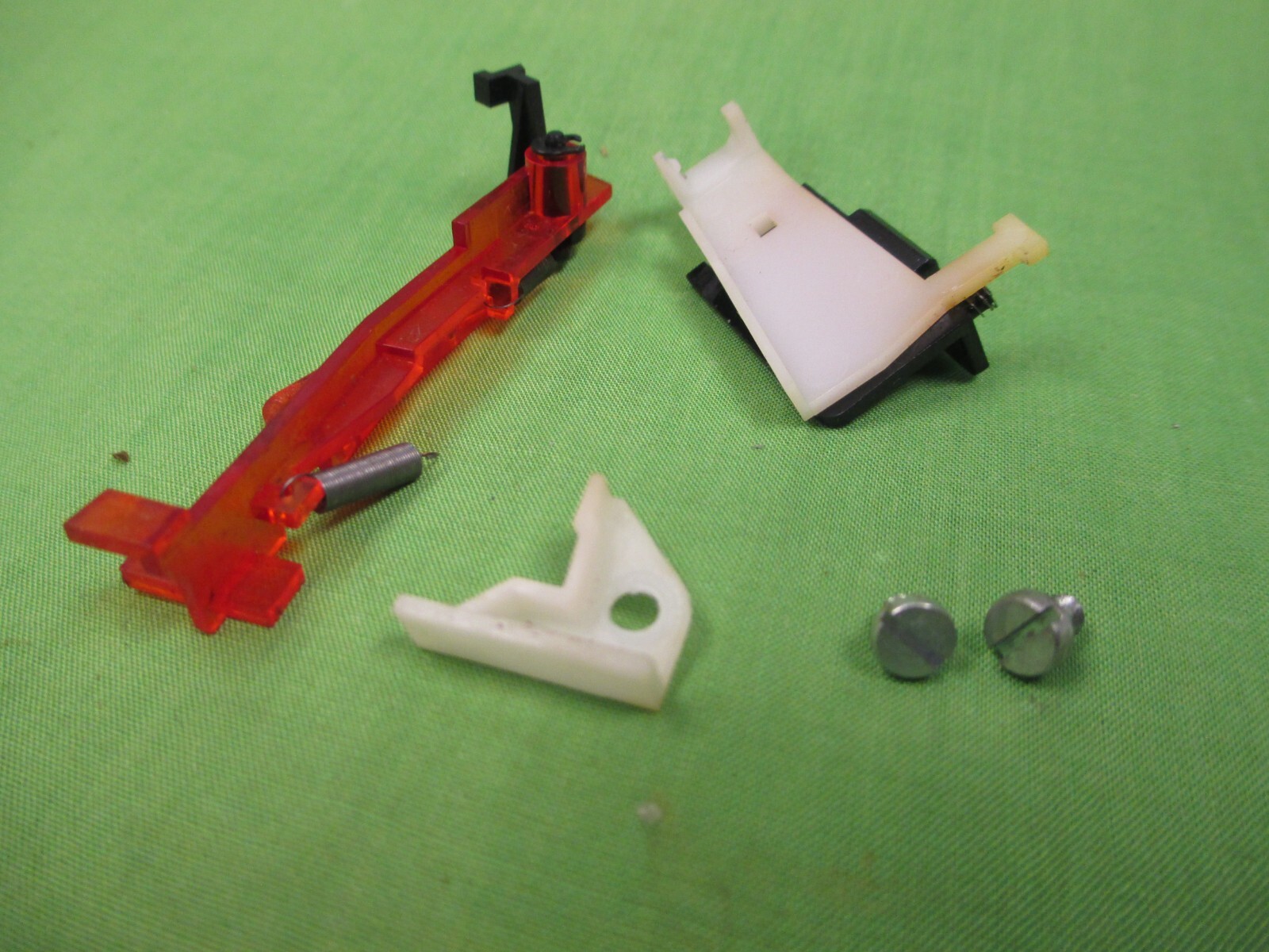 DUAL 505-3 TURNTABLE BELT SHIFT LEVER, BRACKETS, SCREWS–ALSO ON OTHER MODELS