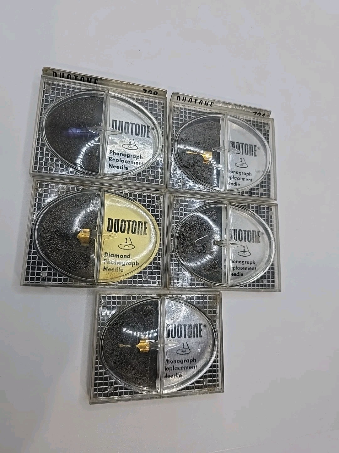DUOTONE 1960’s NOS Stereo Phonograph NEEDLE’s for 728,725,724D 724 & 726 lot