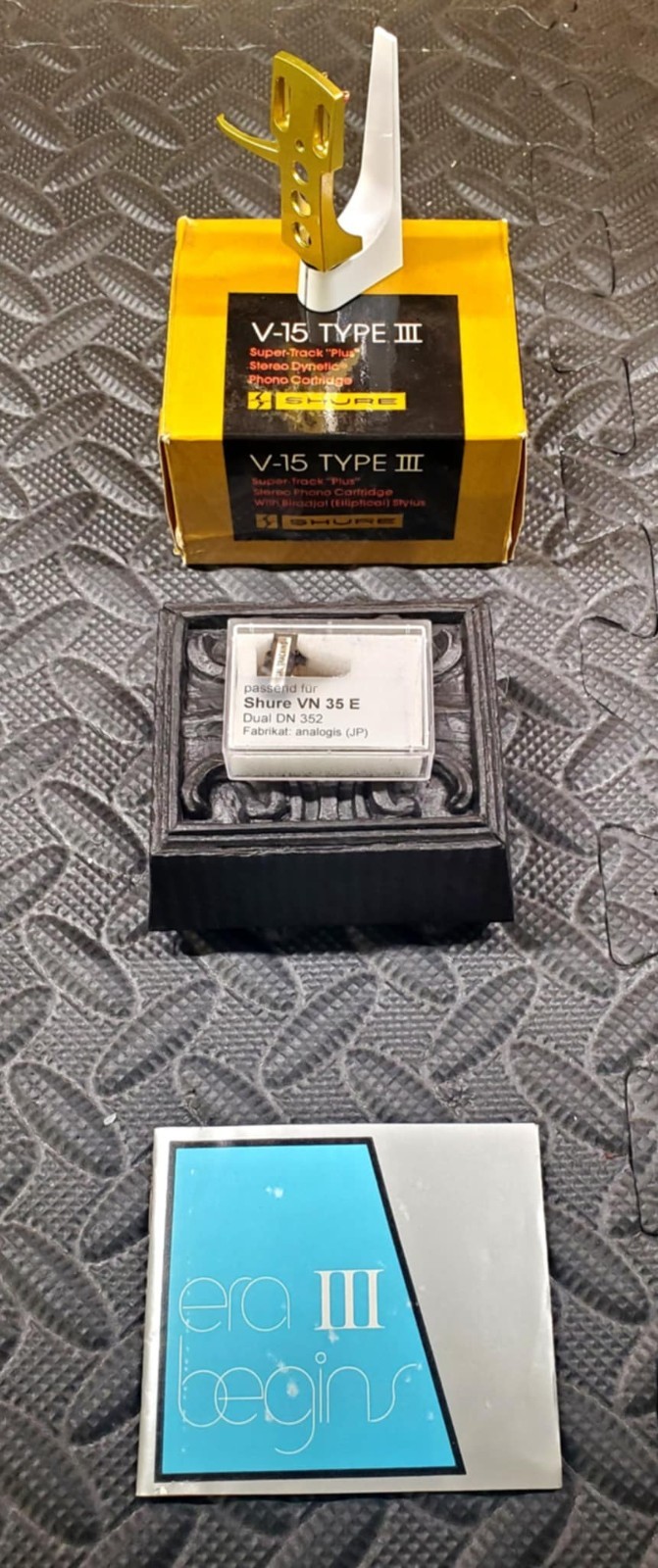 SHURE V15 TYPE III CARTRIDGE WITH BOX AND NEW ELLIPTICAL STYLUS