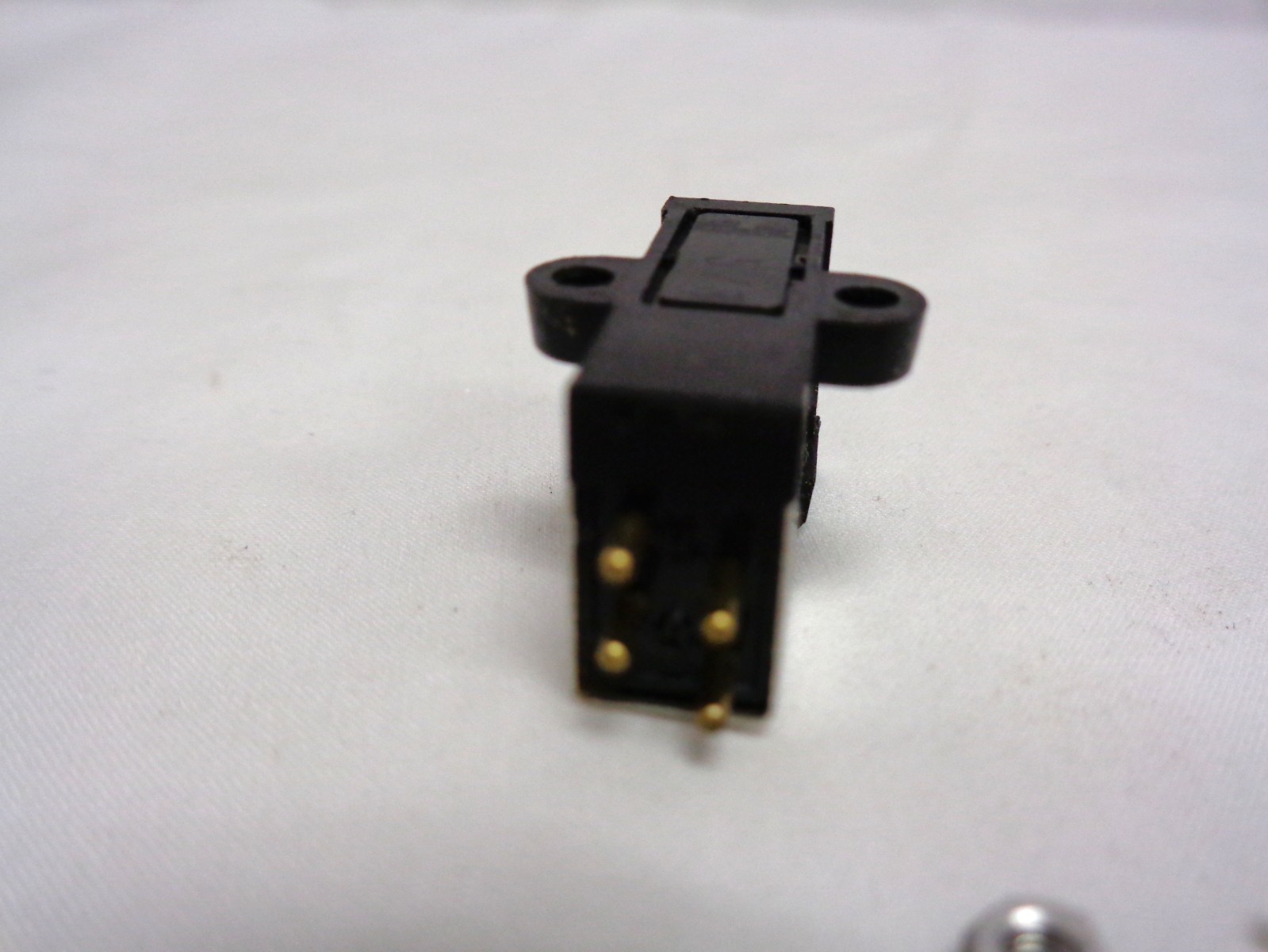 Grado F-3+ Record Player Turntable Phono Cartridge Standard Mount – No Stylus