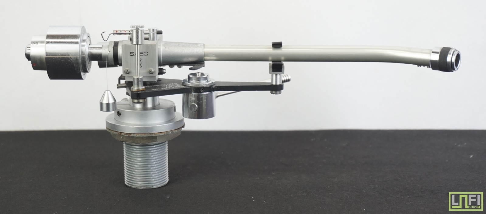 SAEC WE-407/23 Double Knife Edge Static Balanced Vintage HI-FI Tonearm