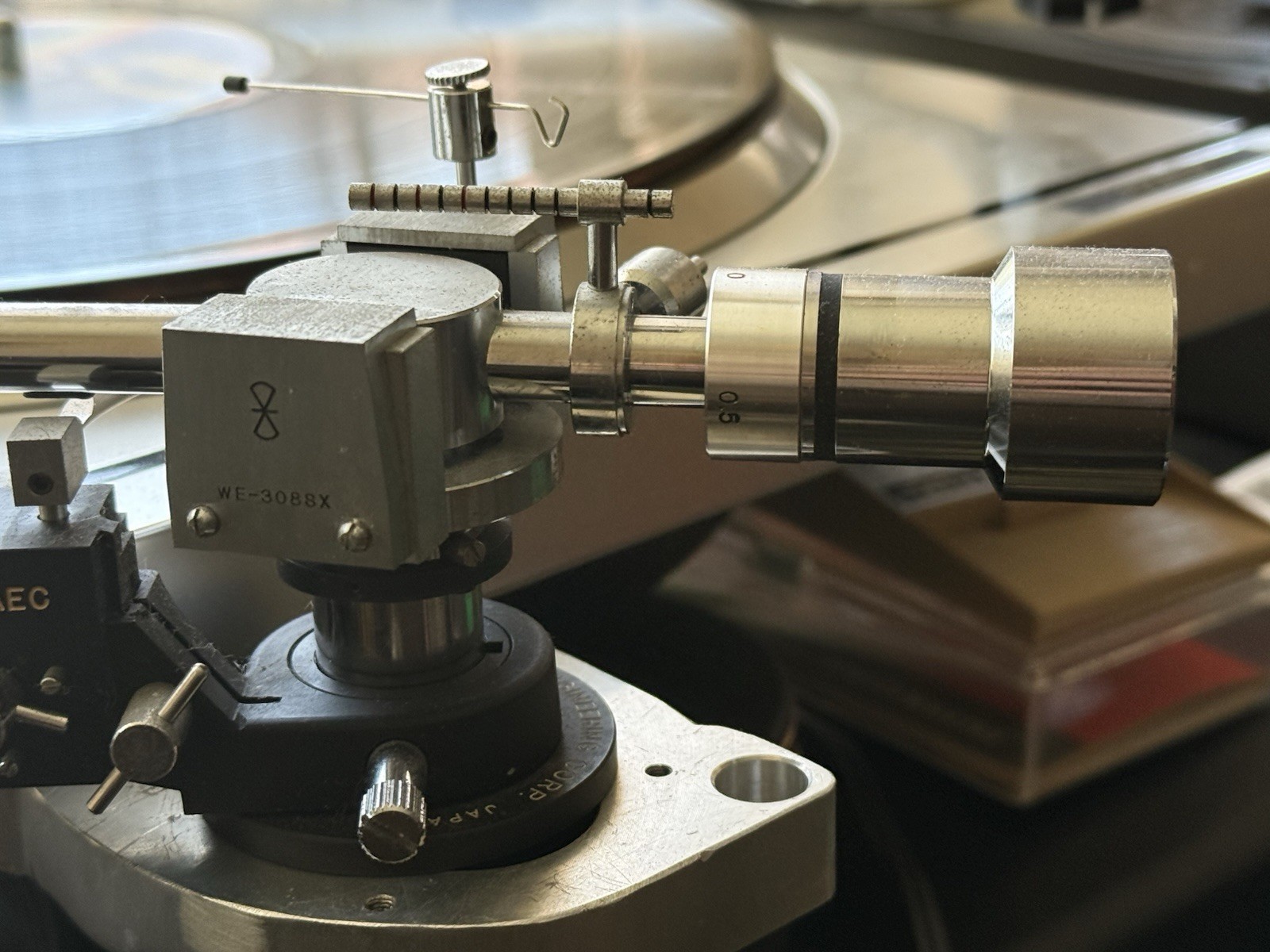 SAEC WE-308SX Tonearm NO Headshell. Tested & Working.