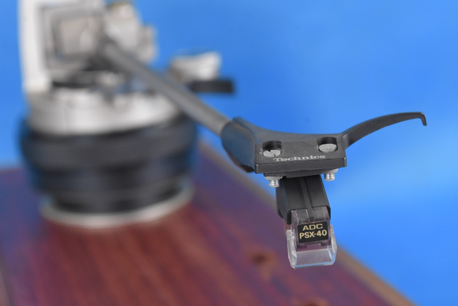 Technics EPA-A501H Titanium Nitride Arm W/ EPA-B500 Bass In Excellent Condition