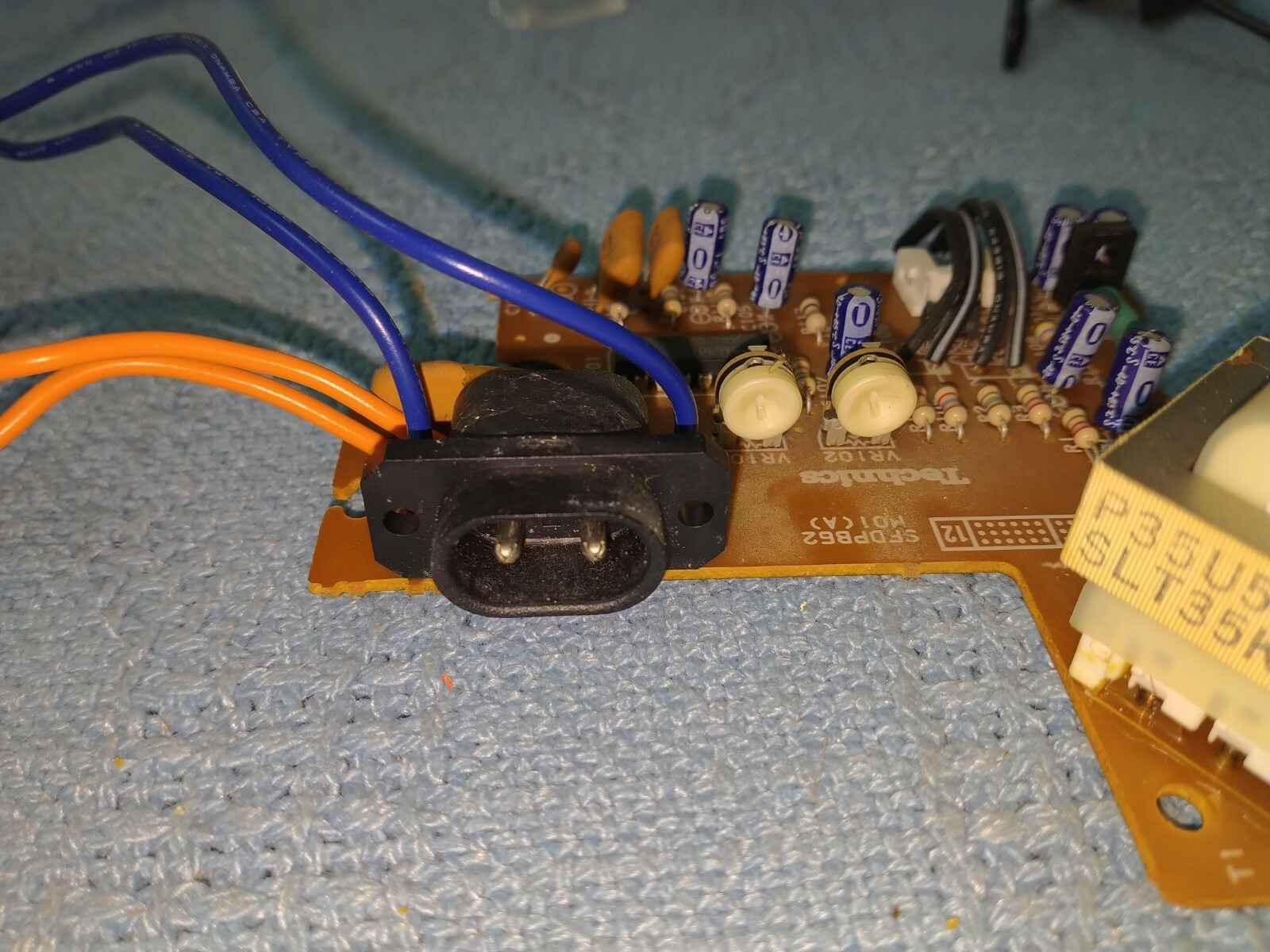 Main Electronic Board from Technics SL-B200 Turntable Board Only Tested Working
